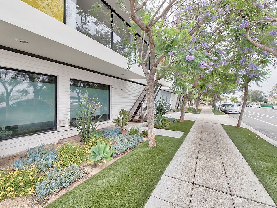 1st image of 2604 B St #8759065