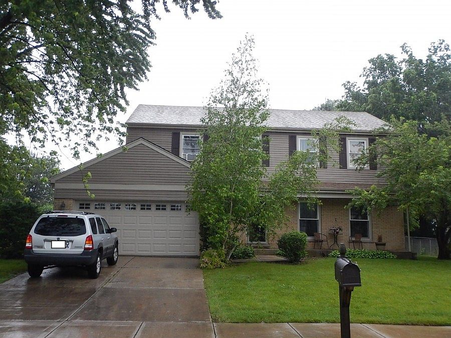 1st image of 193 Larchmont Ln