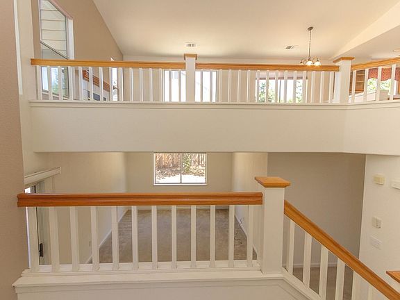 5th image of 598 Skypark Dr