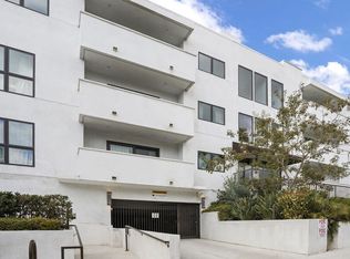 859 S Lucerne Blvd #210, Los Angeles, CA 90005