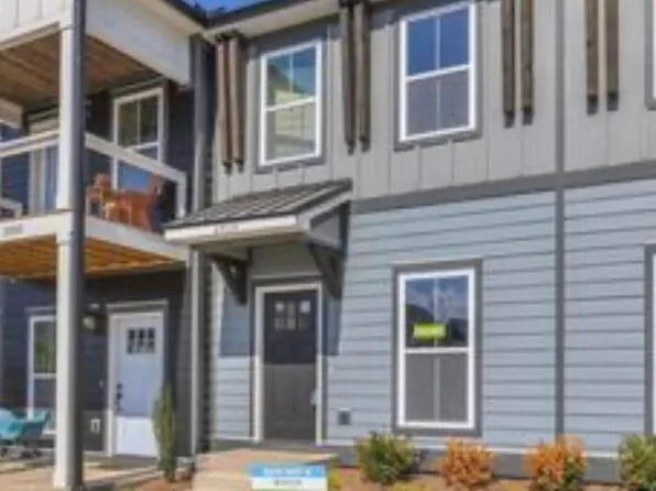 2409 E 17th St, Chattanooga, TN 37404