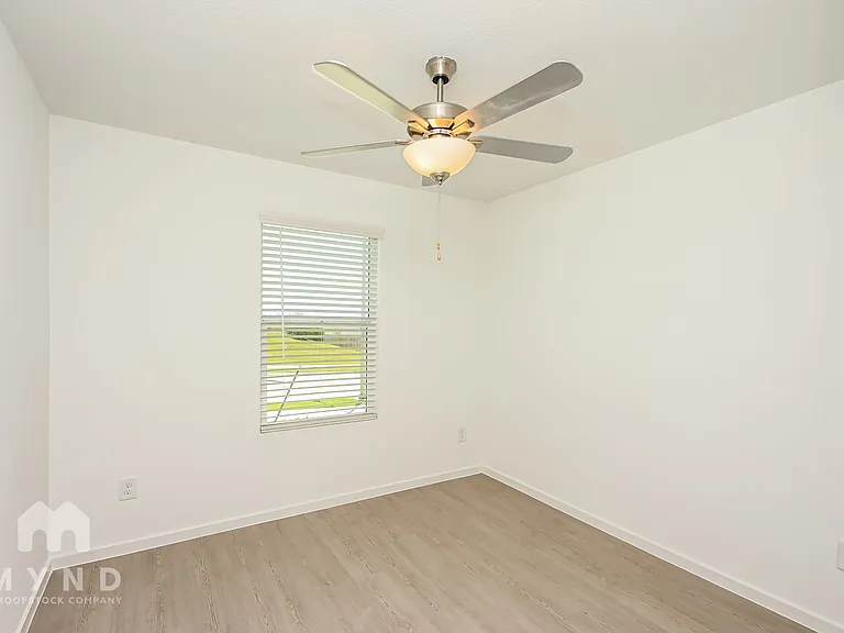 2644 Mistwood Dr — Photo 16