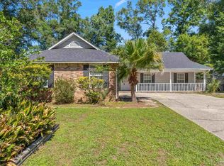 2746 Chickering Rd, Pensacola, FL 32514