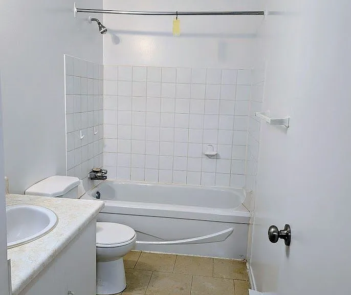 1837 Lansdowne St W #27 — Photo 9
