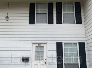 6911 Gracely Dr, Cincinnati, OH 45233