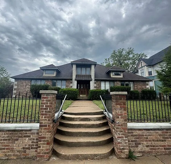 510 E Elm St #E — Photo 4