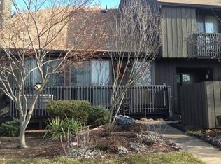 228 Westgate Dr, Edison, NJ