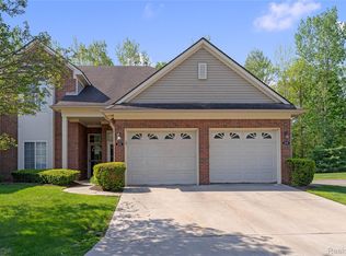 3522 Eagle Creek Dr, Shelby Township, MI 48317