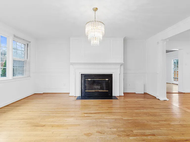 6138 Beachway Dr — Photo 6