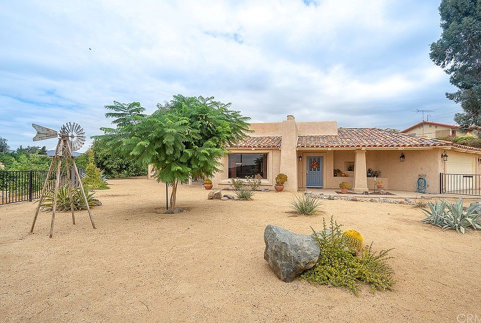 1st image of 44604 Adobe Dr