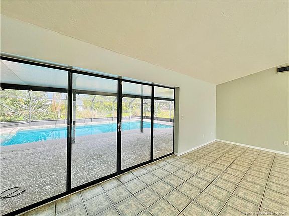 5th image of 1499 SE Port Saint Lucie Blvd