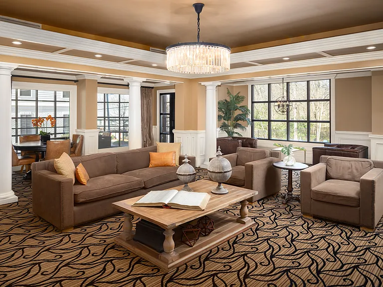 Wesley Townsend Apartments at Buckhead — Photo 34