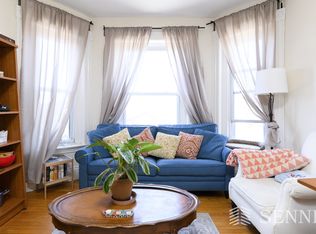 126 Magazine St #3, Cambridge, MA 02139