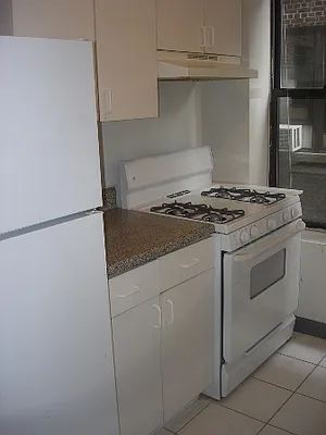 Rented by Stonehenge NYC LLC | media 3