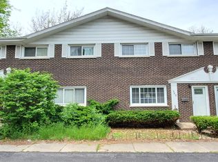 322 Skokie Ct, Wilmette, IL 60091