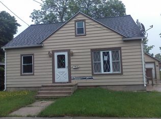 2018 Van Buren St, NEW HOLSTEIN, WI 53061
