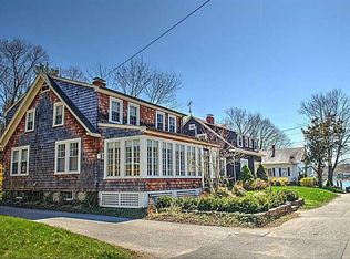 28 Samoset Ave, Barrington, RI 02806