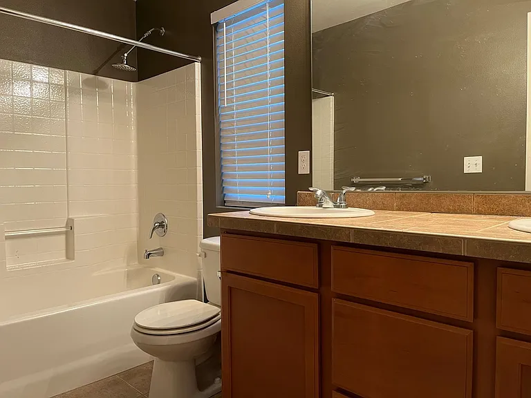 2705 67th Ct SE — Photo 8