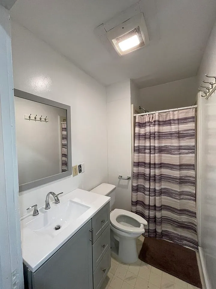Studio, 1500 sqft, $650 — Photo 1