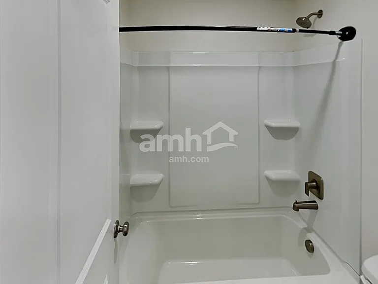278 N Allen Ln — Photo 14