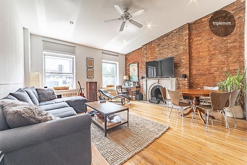 1st image of 212 E 11th St APT 5