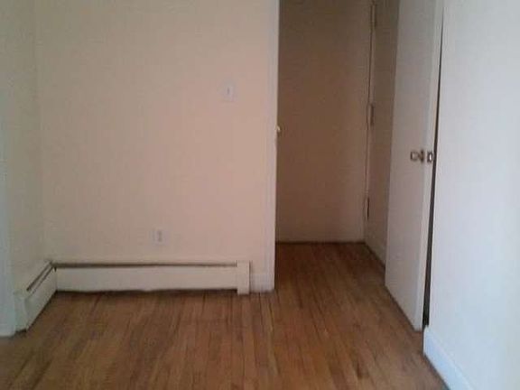5th image of 371 Nostrand Ave