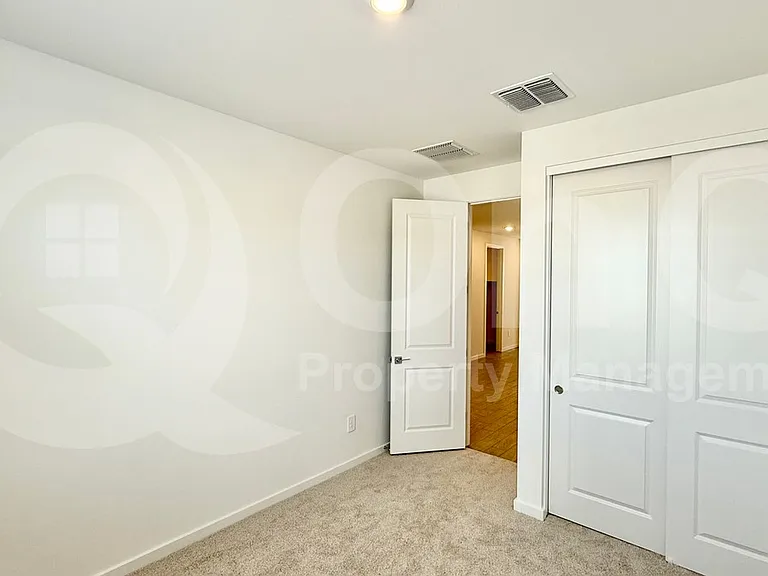 4422 W Hunter Trl — Photo 11