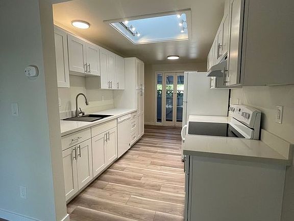 3rd image of 13539 35th Ave NE