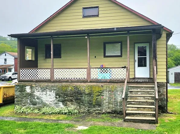 652 Blanche St, Beaverdale, PA 15921