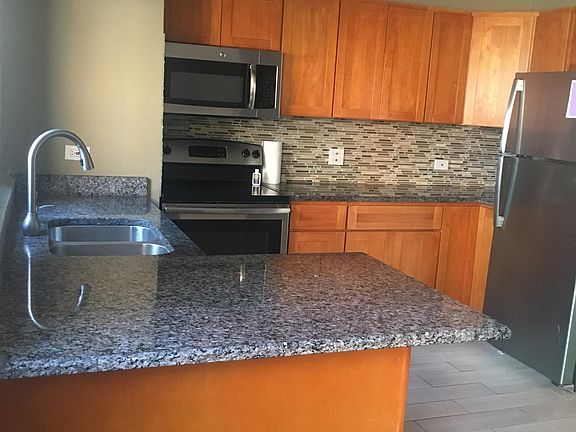 3rd image of 4960 N Marine Dr APT 920