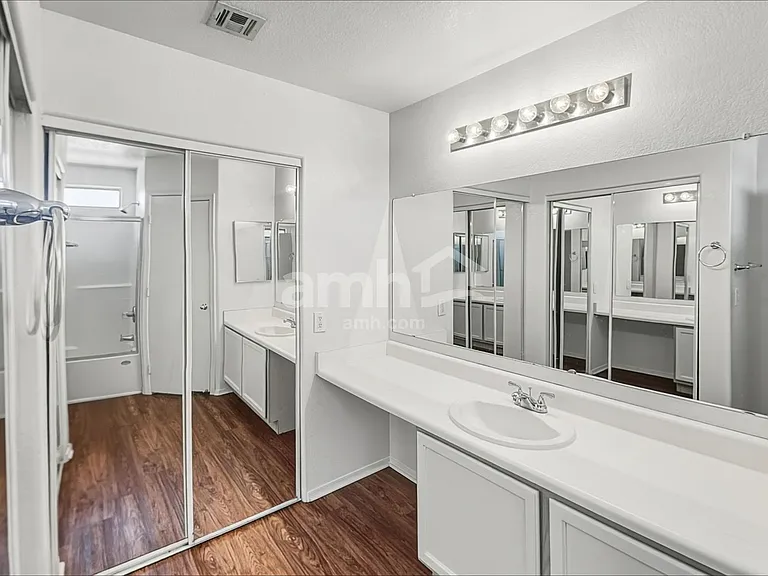 1310 S Red Rock St #A — Photo 11