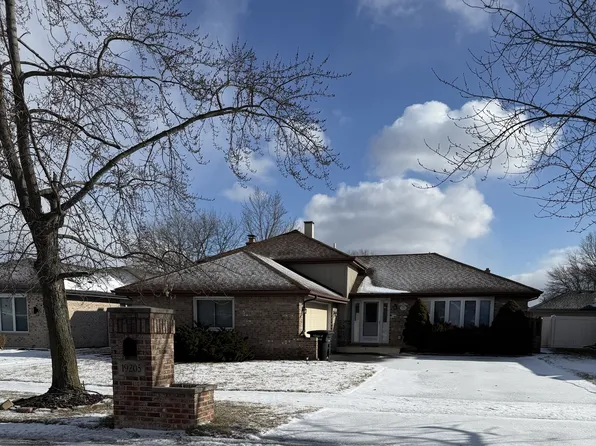 19205 Ada St, Lansing, IL 60438
