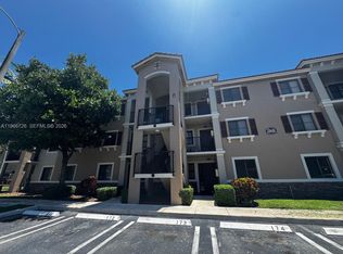 The Courts At Bayshore Ii, Cutler Bay, FL 33190