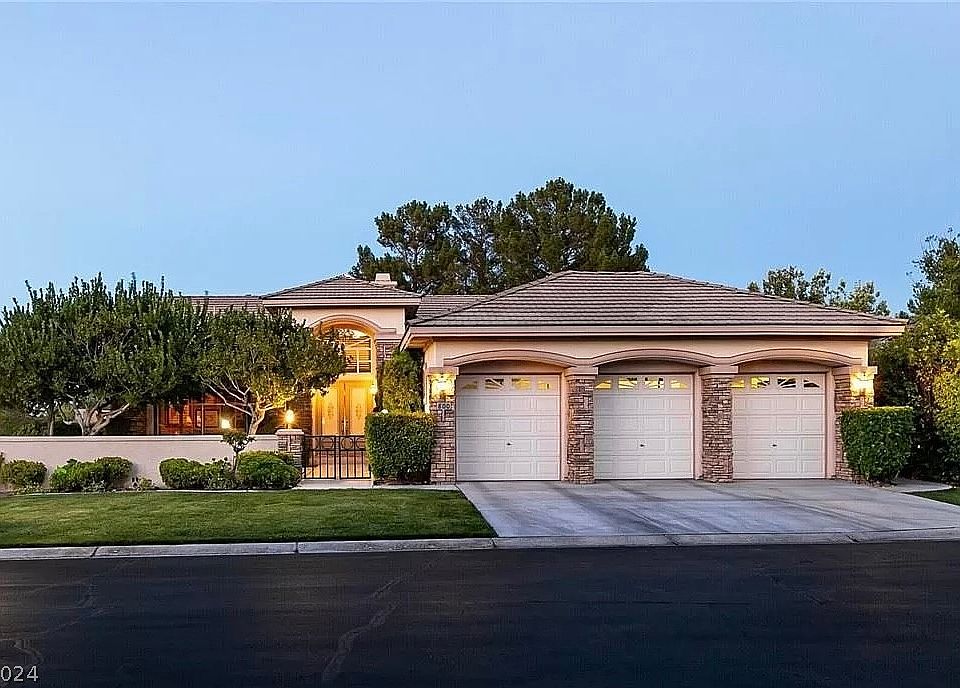 1st image of 800 Aquitaine Ct