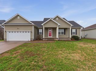394 Red Elm Ln, Bowling Green, KY 42101