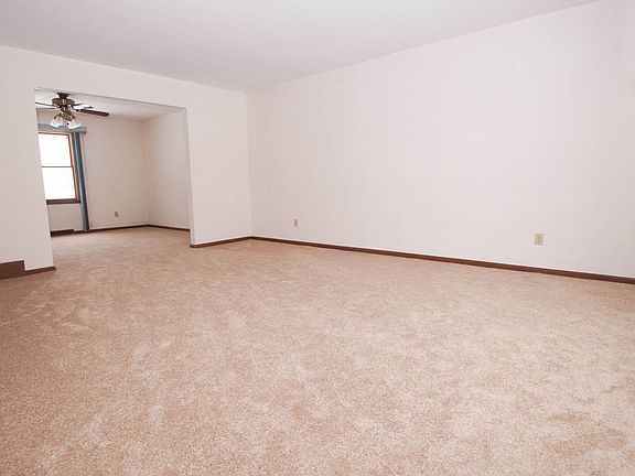 2nd image of 6794 Cheryl Ann Dr