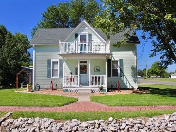 321 S Center St, Addieville, IL 62214