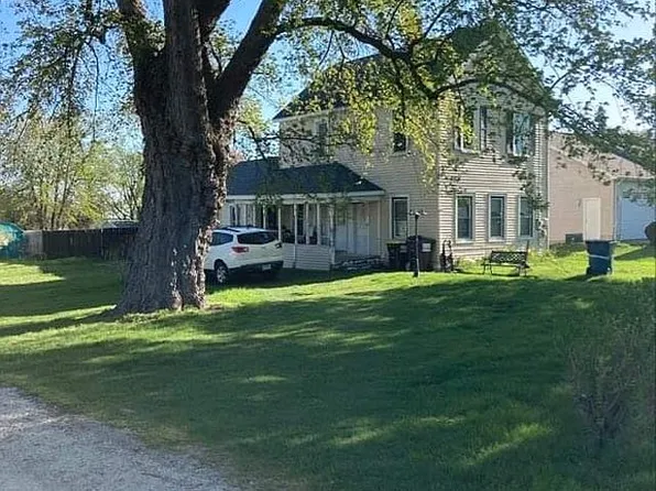 303 E Depot St, Creston, IL 60113