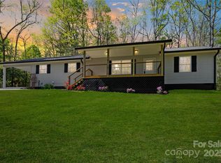 39 Sherwood Village Ln, Brevard, NC 28712