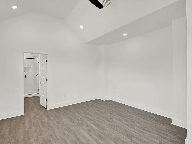 7603 Carver Ave #1-A — Photo 14