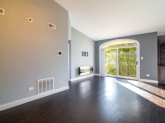 2nd image of 9439 S 79th Ave APT 301