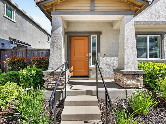 2nd image of 3073 Pruett Dr
