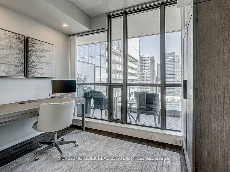 8 Charlotte St #2904 — Photo 10