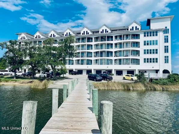 630 Bay Cove Dr Unit 411, Biloxi, MS 39532