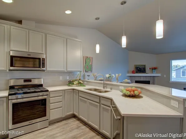 316 Shageluk St, Anchorage, AK 99504