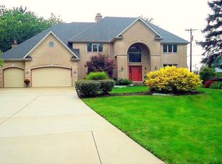 6N230 Andrene Ln, Itasca, IL 60143