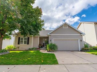 1250 Twinleaf Ln, Madison, WI 53719