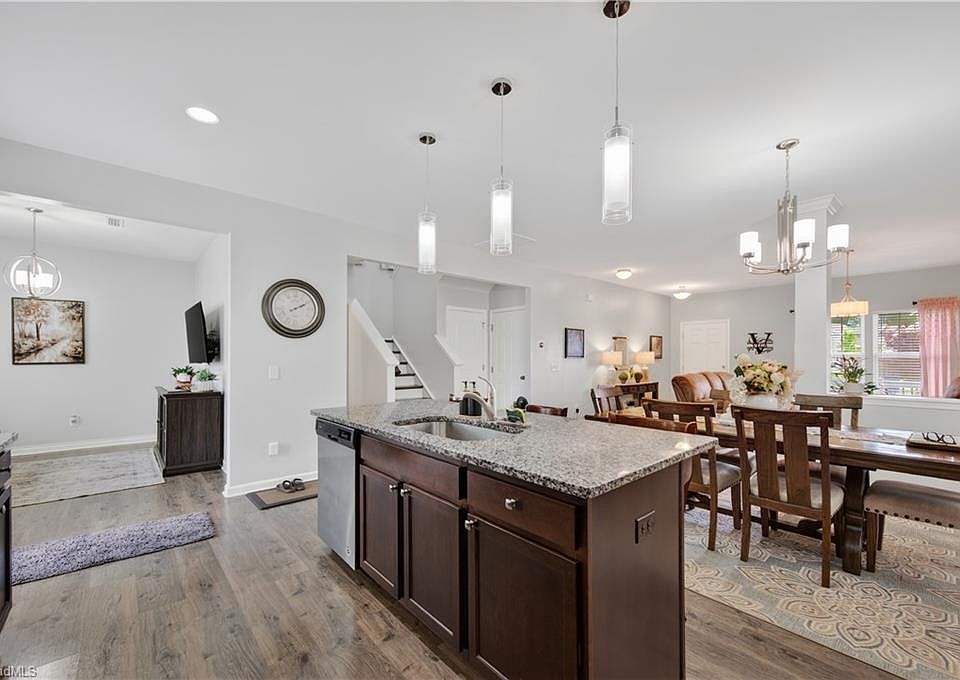 1st image of 878 Bitting Hall Dr