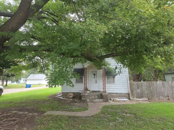 200 3rd Ave, Sherrard, IL 61281