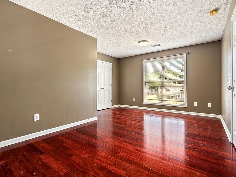 4264 Live Oak Dr — Photo 15